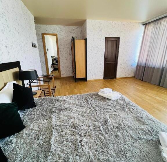 اتاق استاندارد با بالکن, Green Hotel Ang