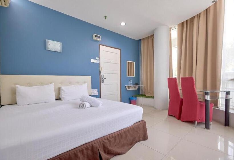 Номер Deluxe Кровать Кинг, Swing And Pillows At Pj Kd