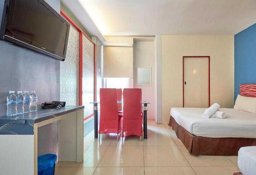 Семейный Номер Deluxe, Swing And Pillows At Pj Kd
