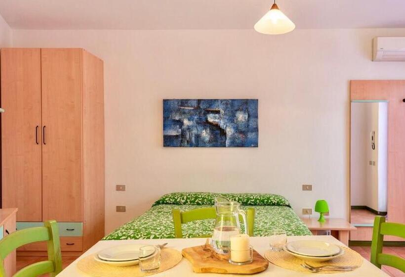 استودیوی استاندارد, Apartments In Santa Teresa Di Gallura