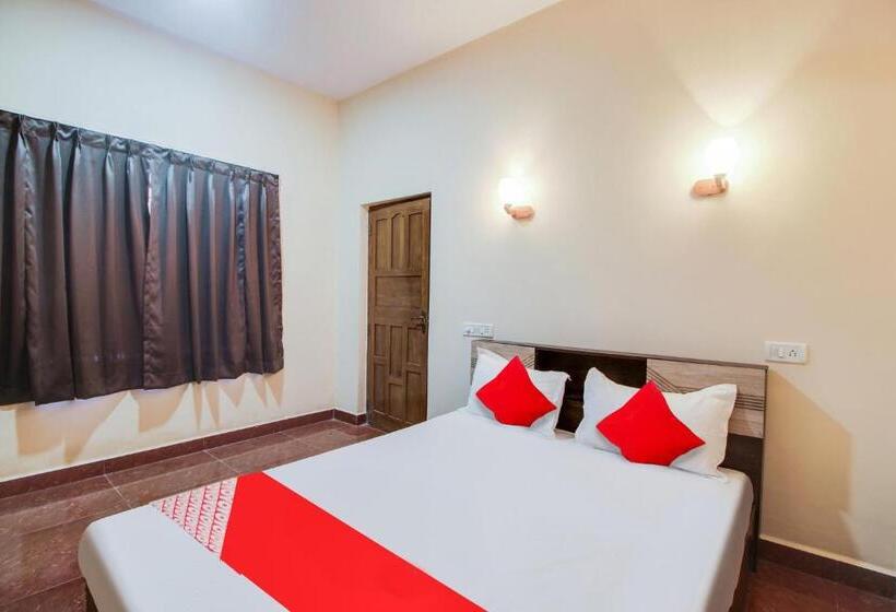 Трехместный Номер Классика, Flagship Hotel River Wood