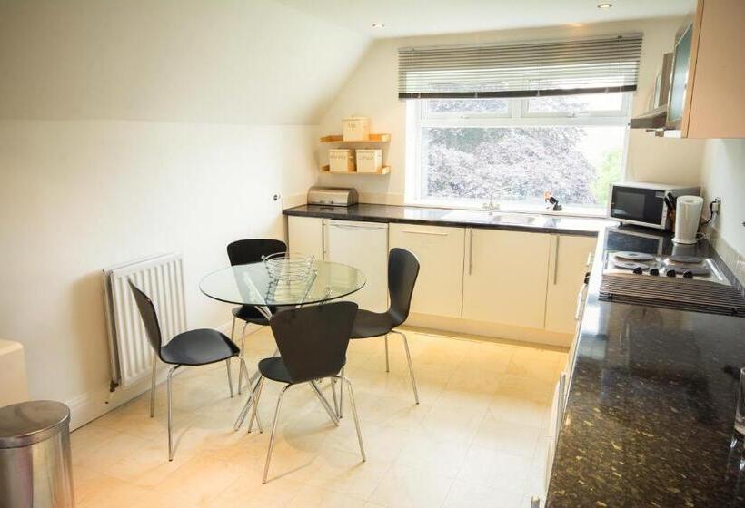 Апартаменты 2 Спальни, Eslington Villa