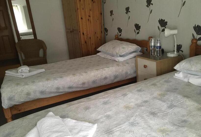 Номер Стандарт, College Guest House