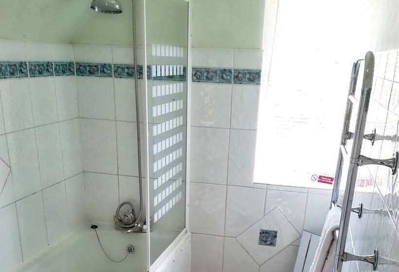 Номер Стандарт Индивидуальный Совместная Ванная, Rosemead Guest House
