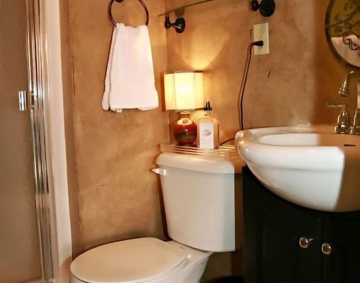 Номер Deluxe, The Hiding Place B&b