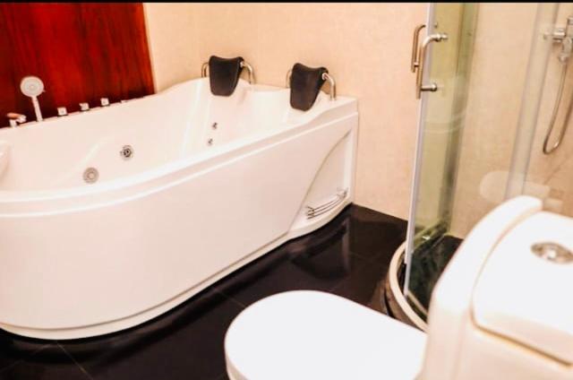 Номер Deluxe с Балконом, Kolonne Riverside Garden
