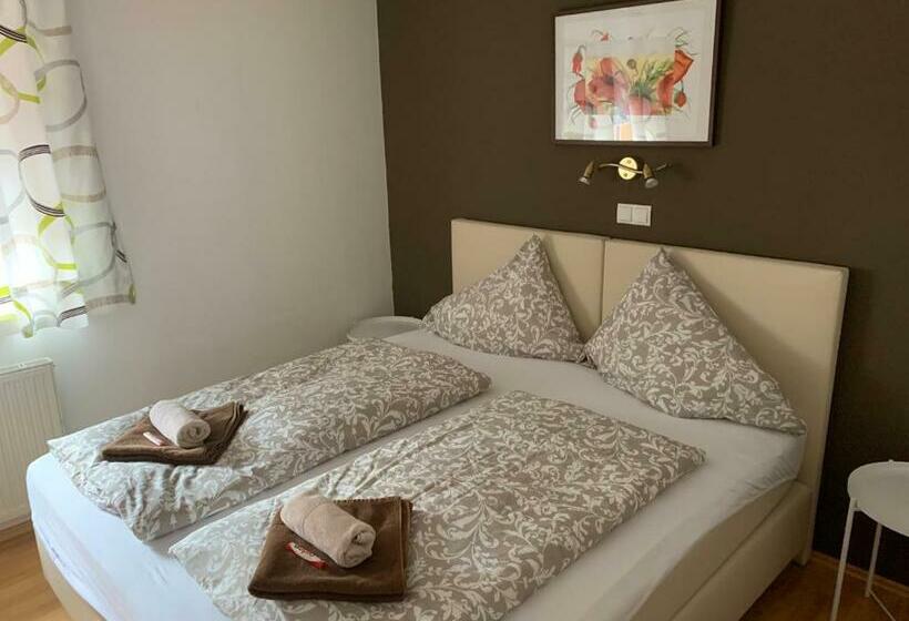 آپارتمان 2 خوابه, Haus Tirol