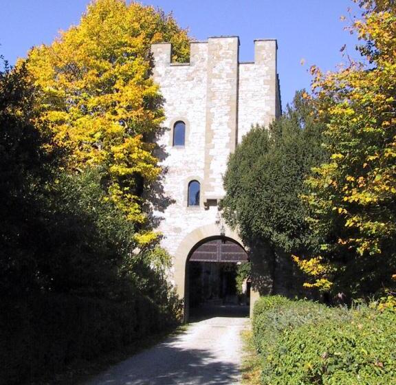 آپارتمان 1 خوابه, Castello Di Montalto