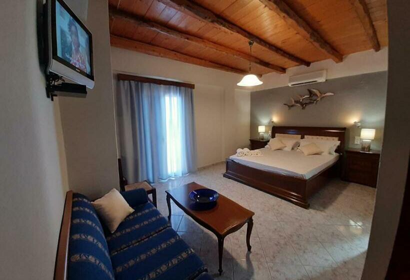 Номер Deluxe Вид на Море с Балконом, Agia Roumeli