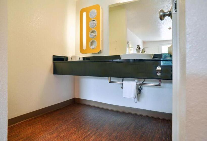 Номер Стандарт, Motel 6 Saint Joseph, Mo