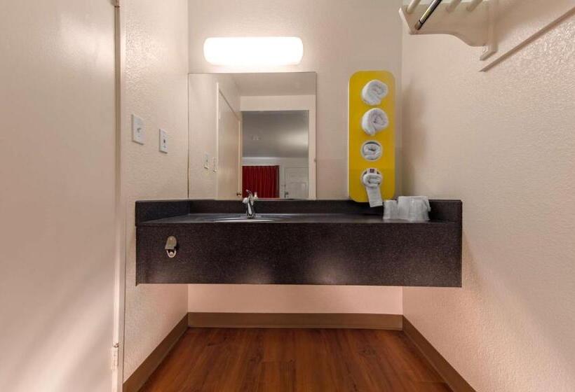 Четырехместный Номер Deluxe, Motel 6 Saint Joseph, Mo