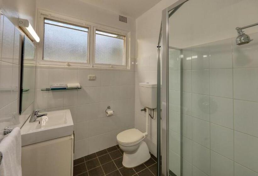 Номер Стандарт, Cowra Motor Inn