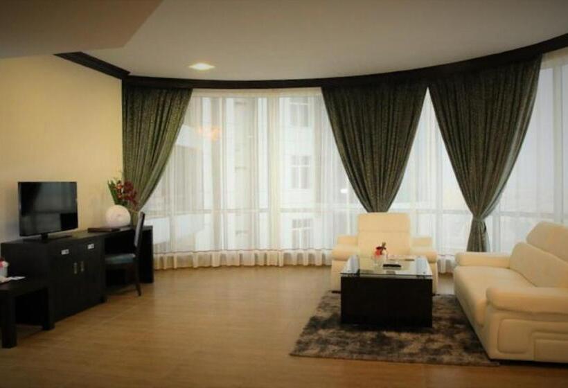 سوییت اجرایی, Royal Phoenicia