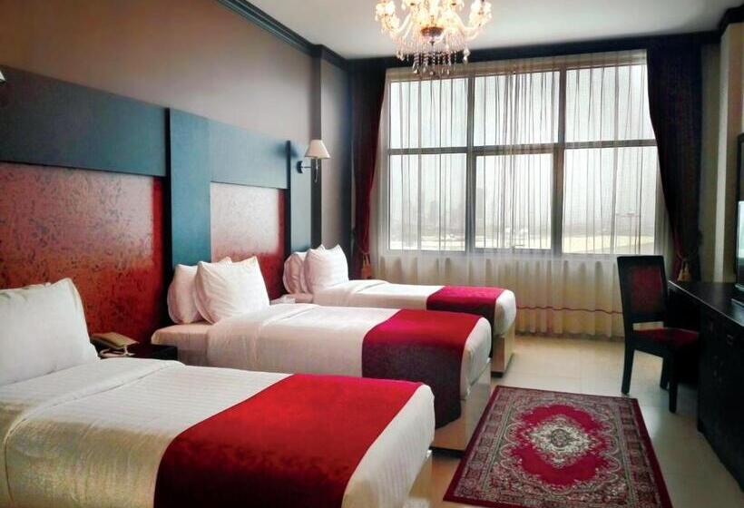 سوییت اجرایی, Royal Phoenicia