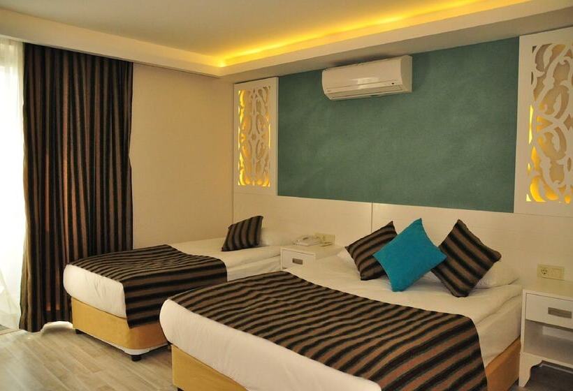 Triple Room Sea View, Aura Boutique