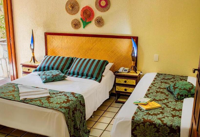 Трехместный Номер Deluxe, Castelo Beach