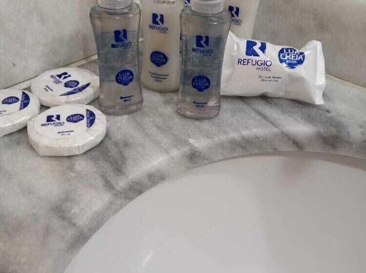 스탠다드 룸, Refugio