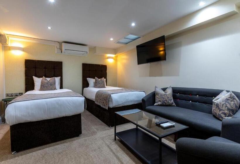 חדר סטנדרט לארבעה, Hotel Shepherds Bush London