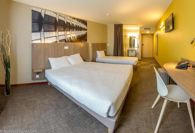 Семейный Номер, The Originals City, Hôtel Ecoparc, Montpellier Est