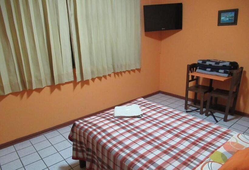 اتاق استاندارد, Kurmi Hostel Lima Airport
