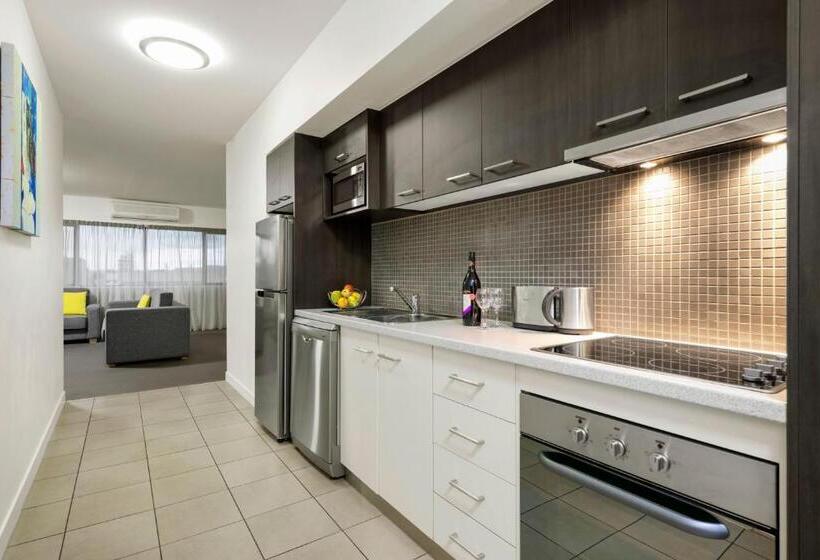 带2个卧室的公寓, Quest Dubbo