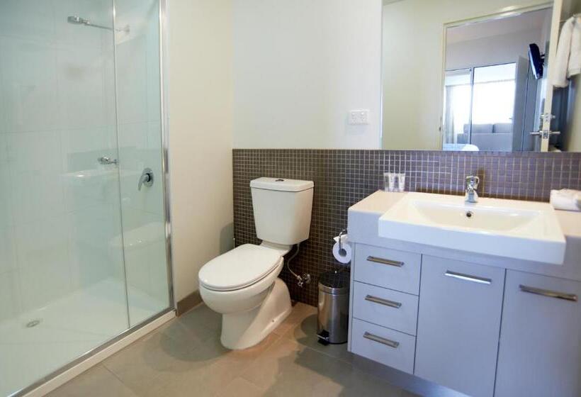 带2个卧室的公寓, Quest Dubbo