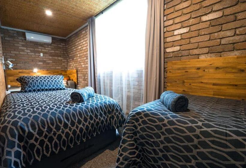 패밀리 스위트, Farnham Court Motel And Restaurant