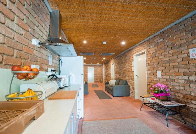 패밀리 스위트, Farnham Court Motel And Restaurant