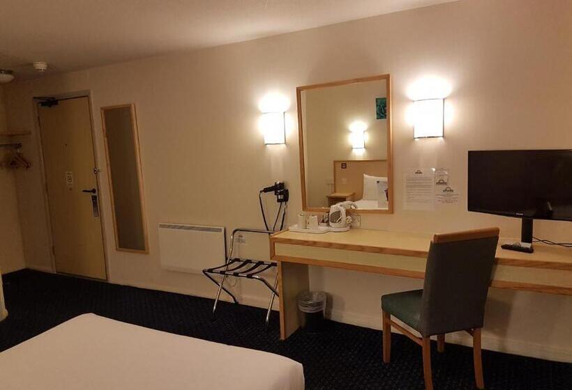 Номер Стандарт Адаптированный для Инвалидов, Days Inn Sutton Scotney North