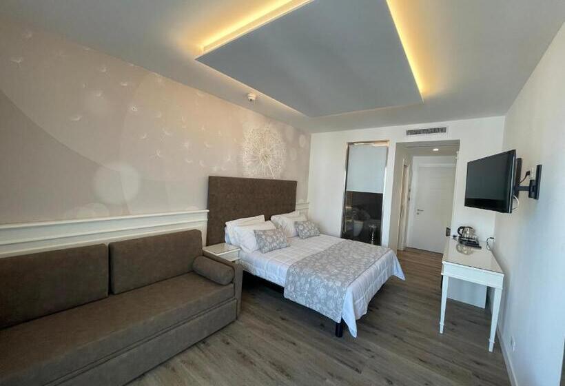 Полулюкс Повышенной Комфортности, Park Hotel Cellini