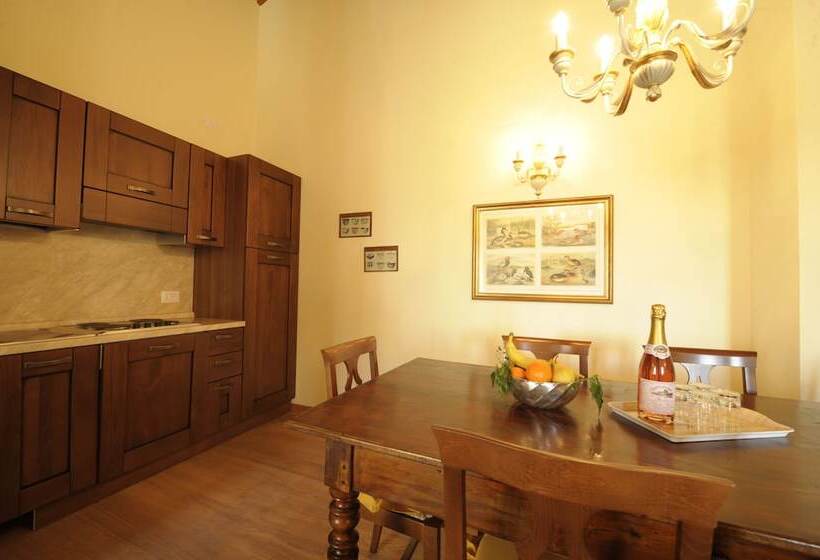 آپارتمان 3 خوابه, Relais Corte Paradiso