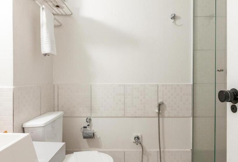 Quarto Deluxe, Tri Hotel Smart Caxias