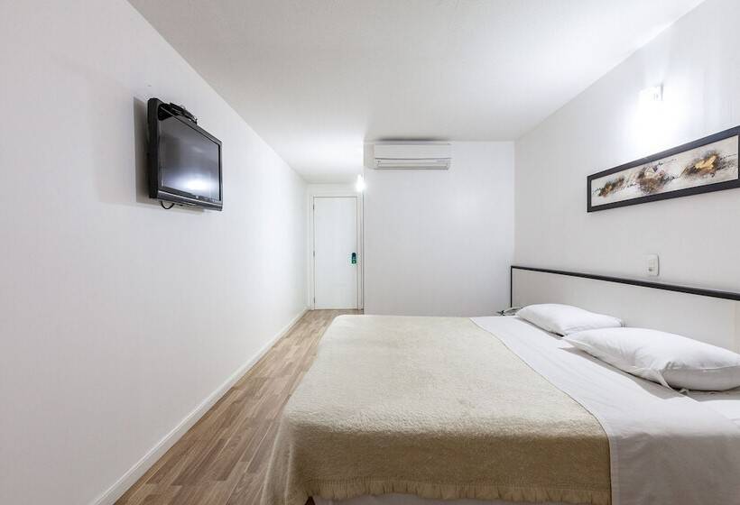 Quarto Deluxe, Tri Hotel Smart Caxias