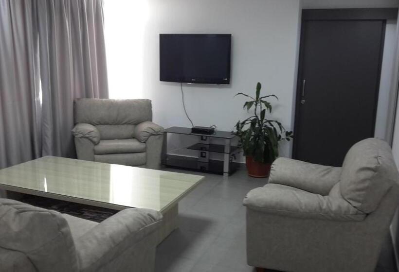 Семейные Апартаменты 3 Спальни, Agrino Hotel Apartments