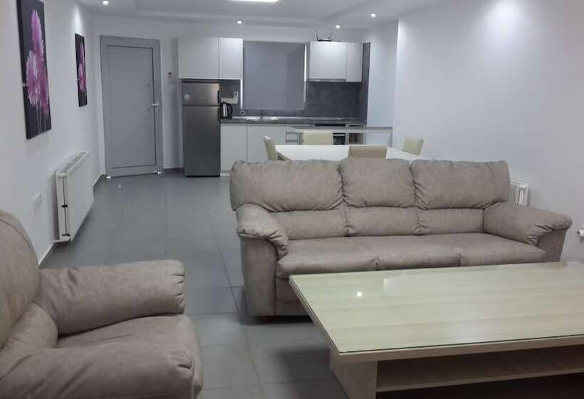 Семейные Апартаменты 3 Спальни, Agrino Hotel Apartments