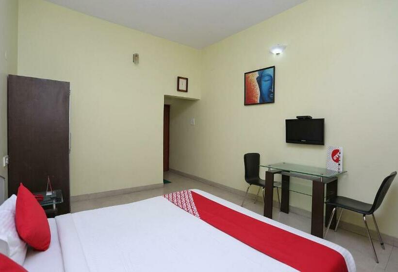 스탠다드 룸, Next Generation Guest House Block Bl Plot No 135