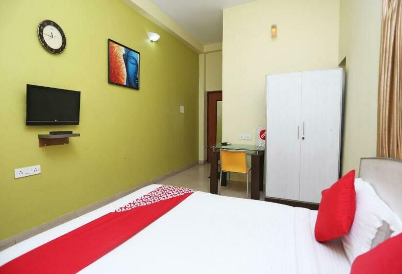 스탠다드 룸, Next Generation Guest House Block Bl Plot No 135