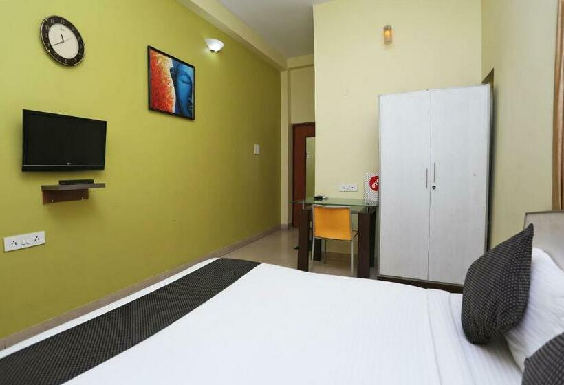 스탠다드 룸, Next Generation Guest House Block Bl Plot No 135