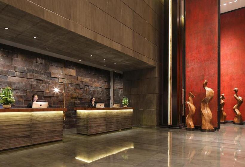 Classic room with river view, Intercontinental Changsha, An Ihg