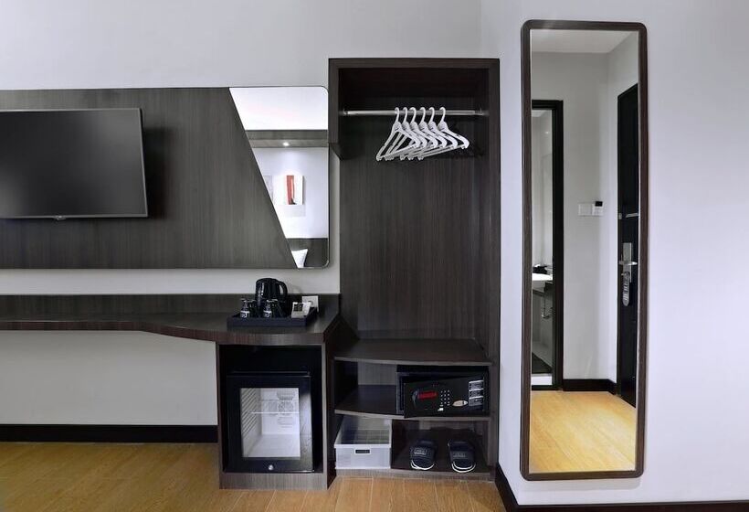 Номер Deluxe, Neo Dipatiukur Bandung By Aston
