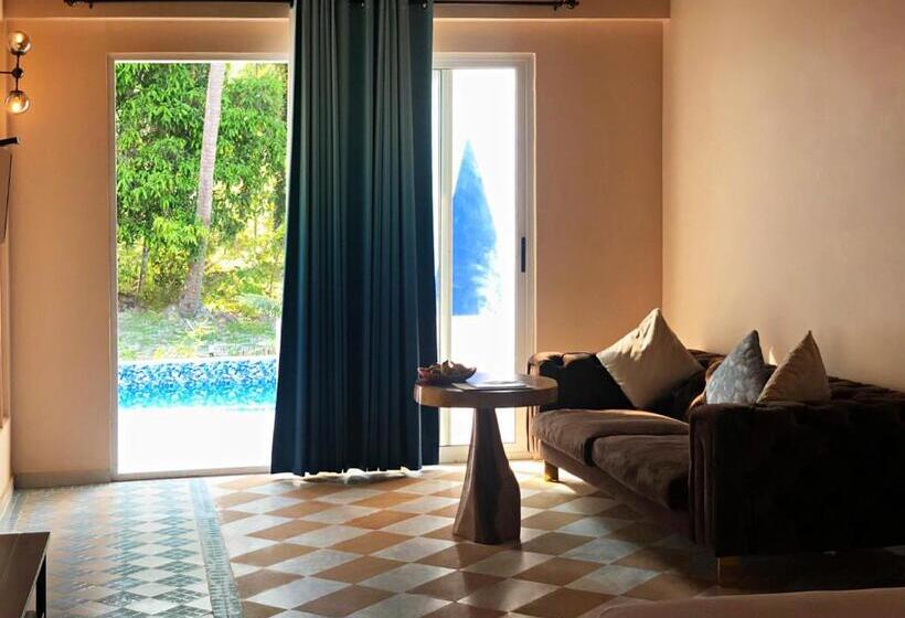 Люкс с Бассейном, Munjoh Ocean Resort