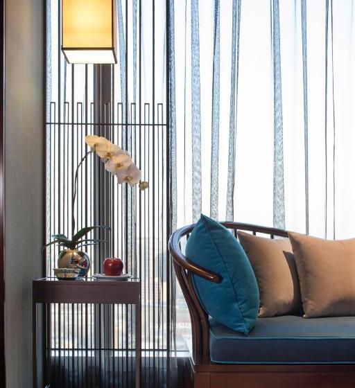 Студия Стандарт, Nuo Hotel Beijing