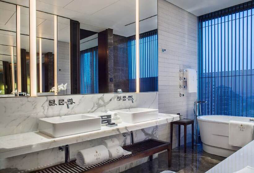 Студия Стандарт, Nuo Hotel Beijing