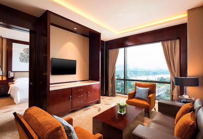 Люкс Повышенной Комфортности, Sheraton Changde Wuling