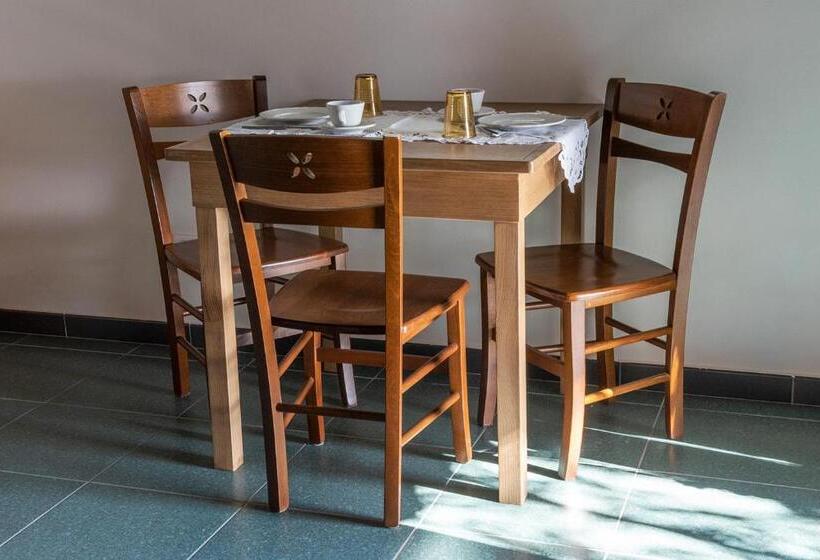 اتاق استاندارد سه نفره, Antico Resort Cerasella