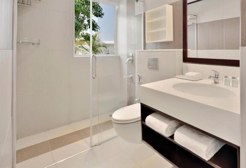 标准间带阳台, Four Points By Sheraton Mahabalipuram Resort & Convention Center