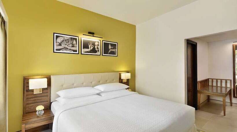 套房带泳池景, Four Points By Sheraton Mahabalipuram Resort & Convention Center