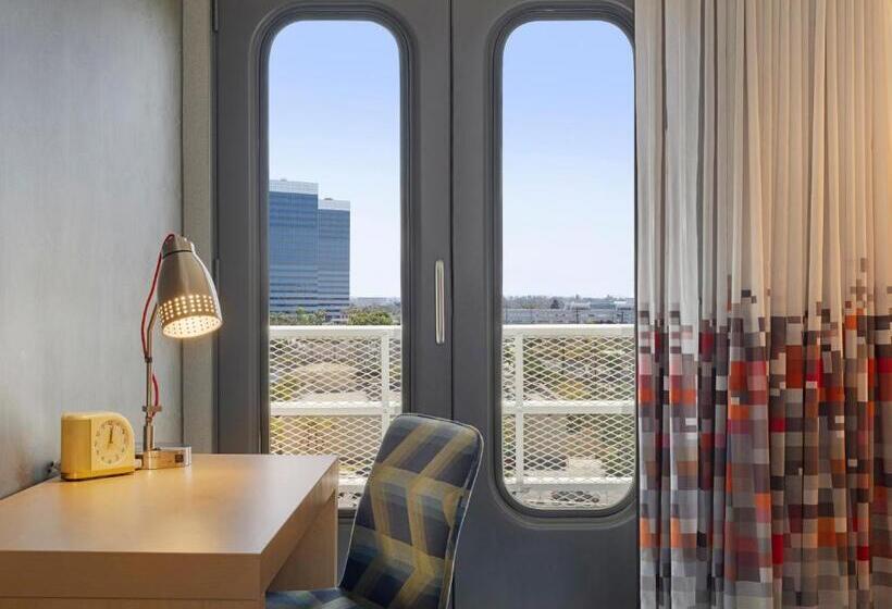 장애인을 위한 퀸사이즈 스탠다드 룸, Aloft El Segundo  Los Angeles Airport