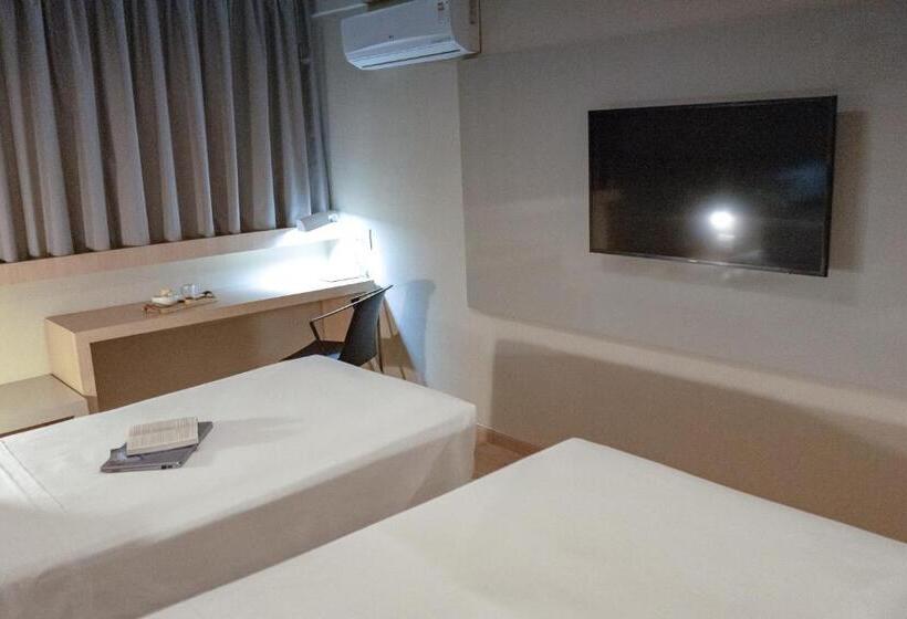 수피리어 룸, Intercity Montes Claros