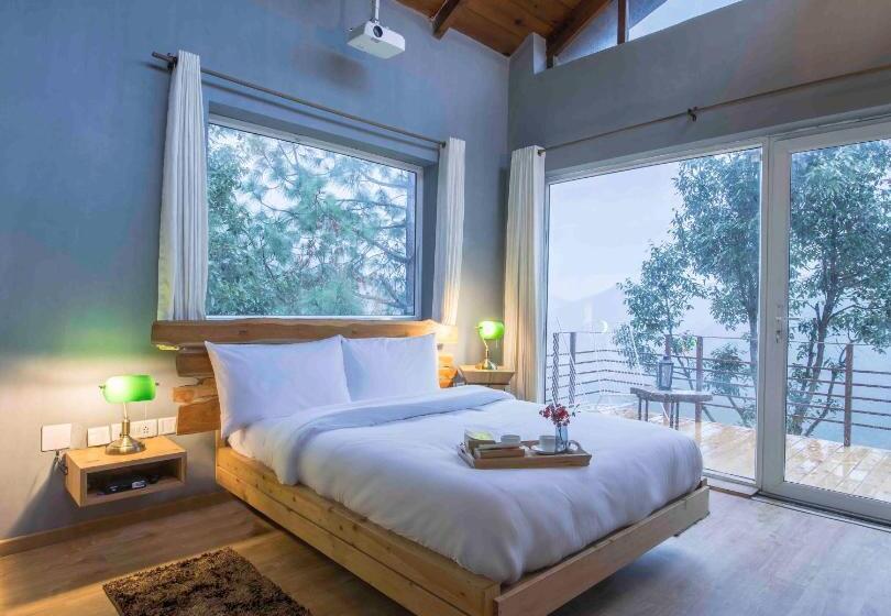 스탠다드 룸, Seclude Ramgarh Cliff S Edge